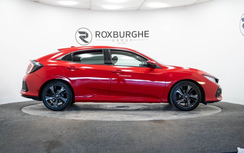 Used Honda Civic 2019 for sale - 76279750: Photo 9