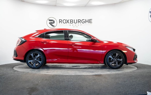 Used Honda Civic 2019 for sale - 76279750: Photo 9