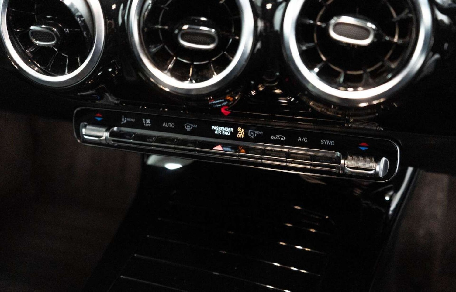 Used Mercedes-Benz A-Class 2022 for sale - 77930687: Photo 29