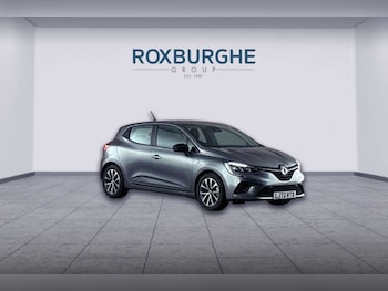 Used Renault Clio 2023 for sale - 77930667: Photo