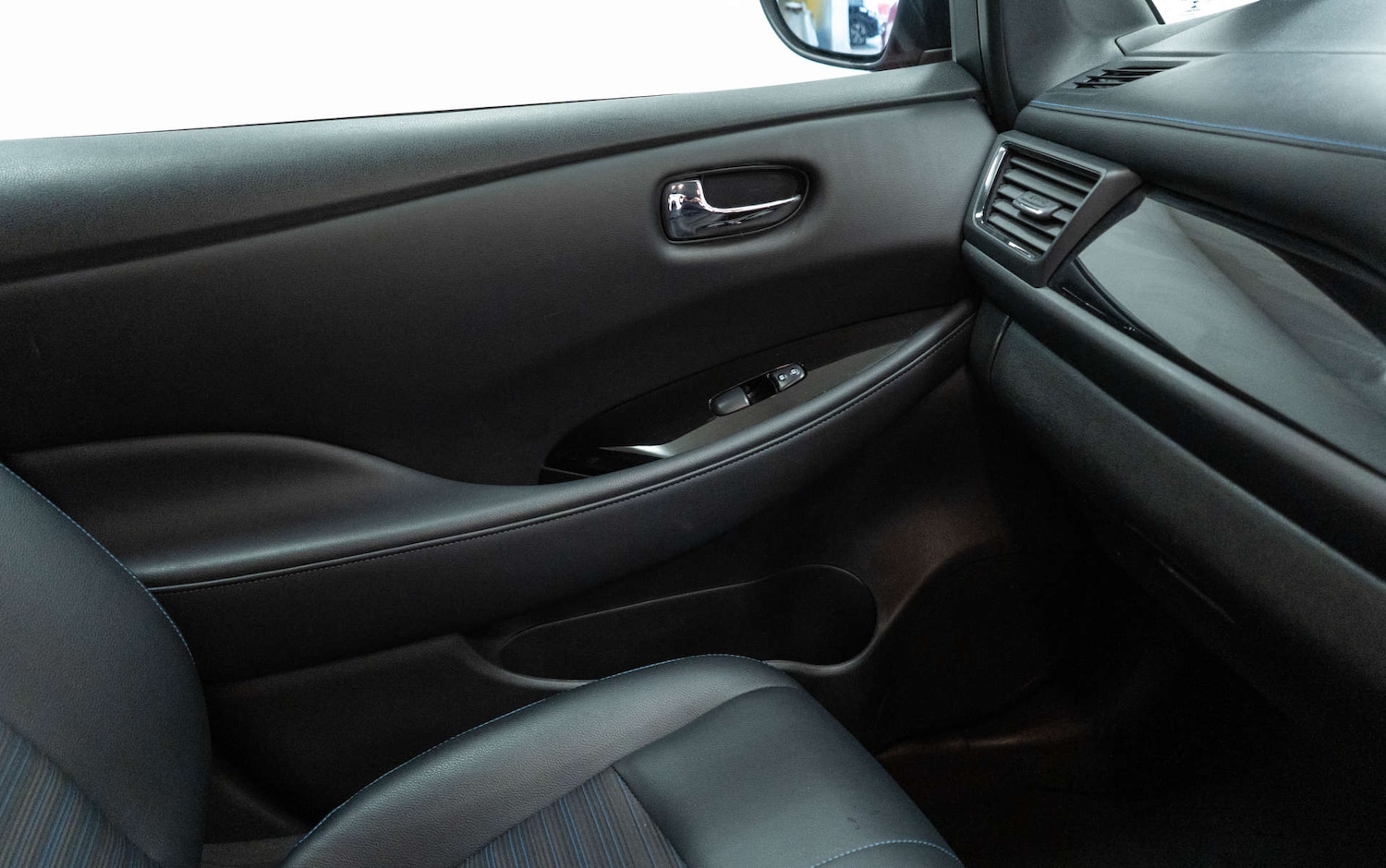 Used Nissan Leaf 2022 for sale - 78003677: Photo 35