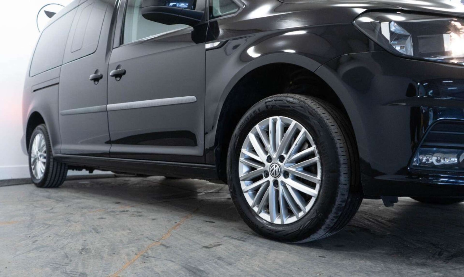 Used Volkswagen Caddy Maxi Life 2017 for sale - 77930738: Photo 11