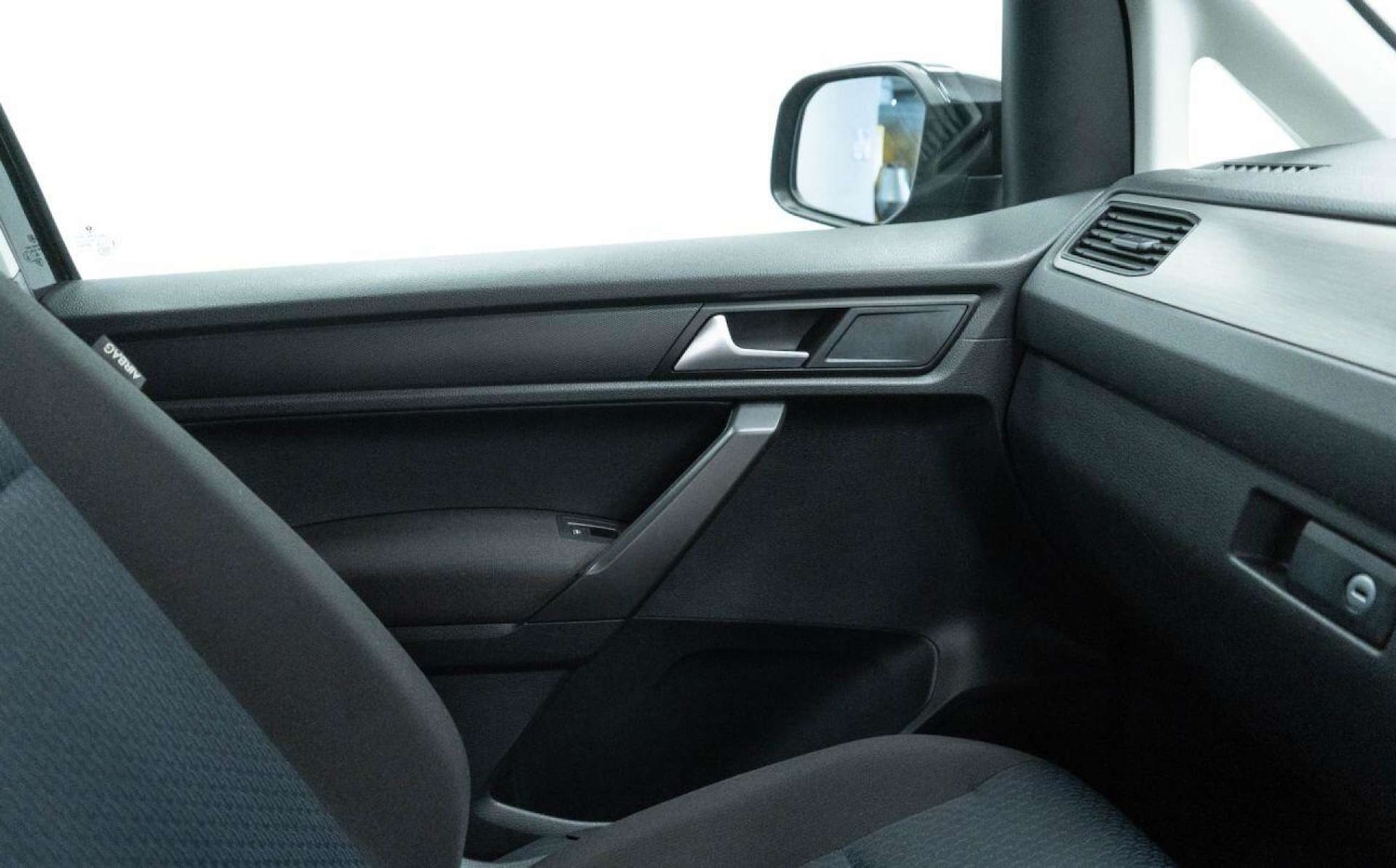 Used Volkswagen Caddy Maxi Life 2017 for sale - 77930738: Photo 31