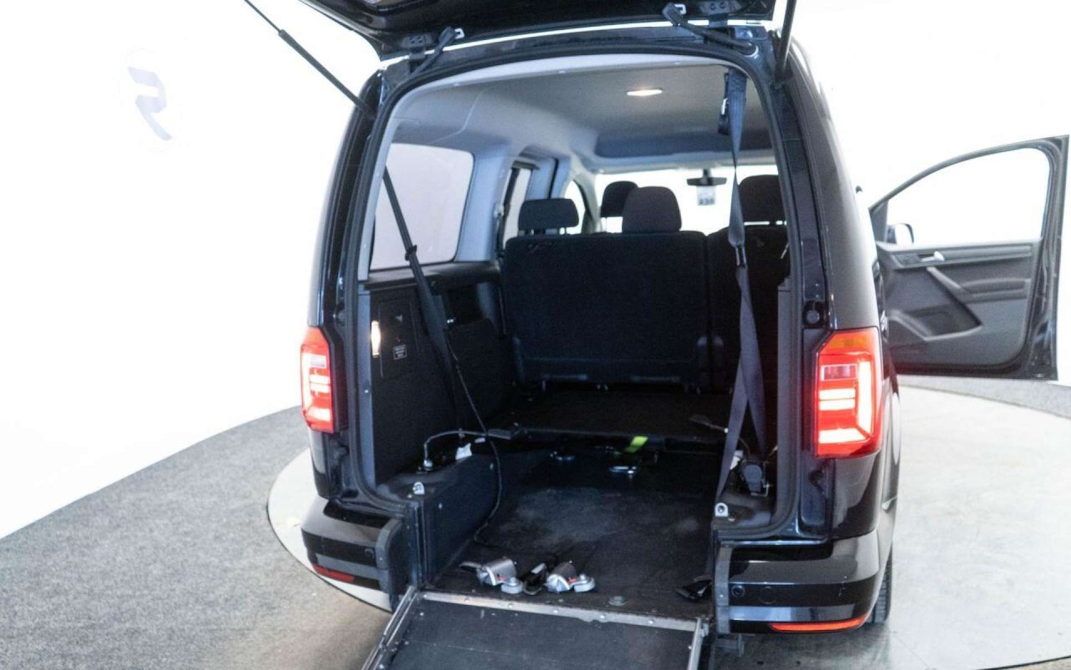 Used Volkswagen Caddy Maxi Life 2017 for sale - 77930738: Photo 34