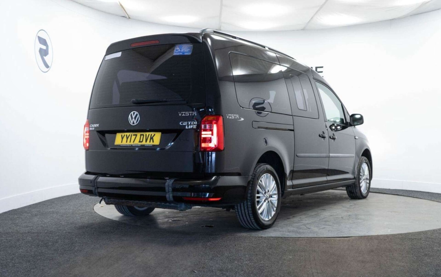 Used Volkswagen Caddy Maxi Life 2017 for sale - 77930738: Photo 8