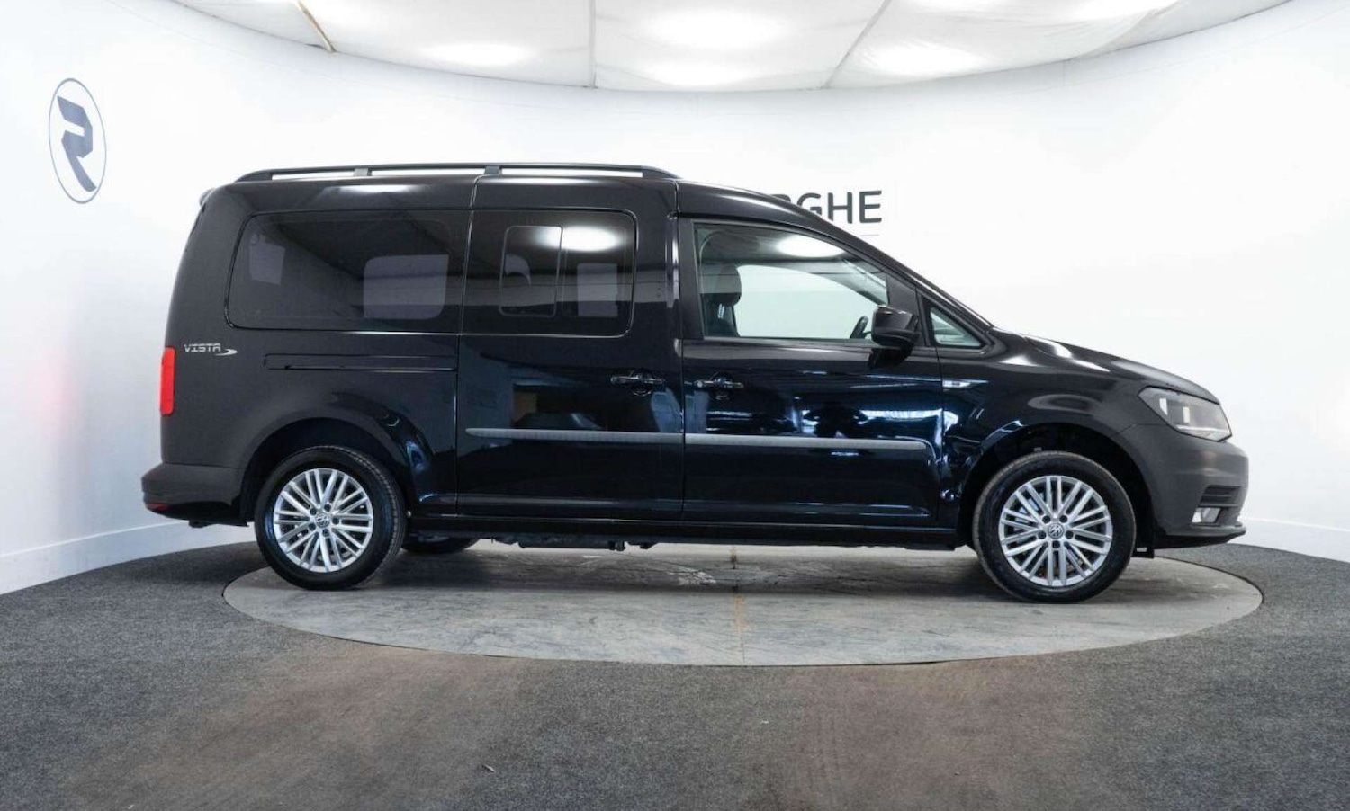 Used Volkswagen Caddy Maxi Life 2017 for sale - 77930738: Photo 9