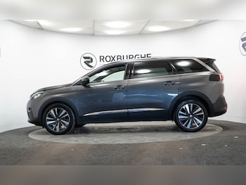 Used Peugeot 5008 2020 for sale - 76923160: Photo