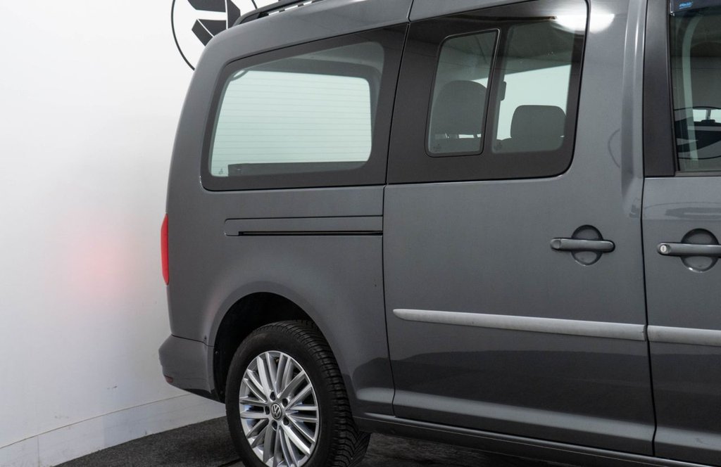 Used Volkswagen Caddy Maxi 2019 for sale - 76345346: Photo 14