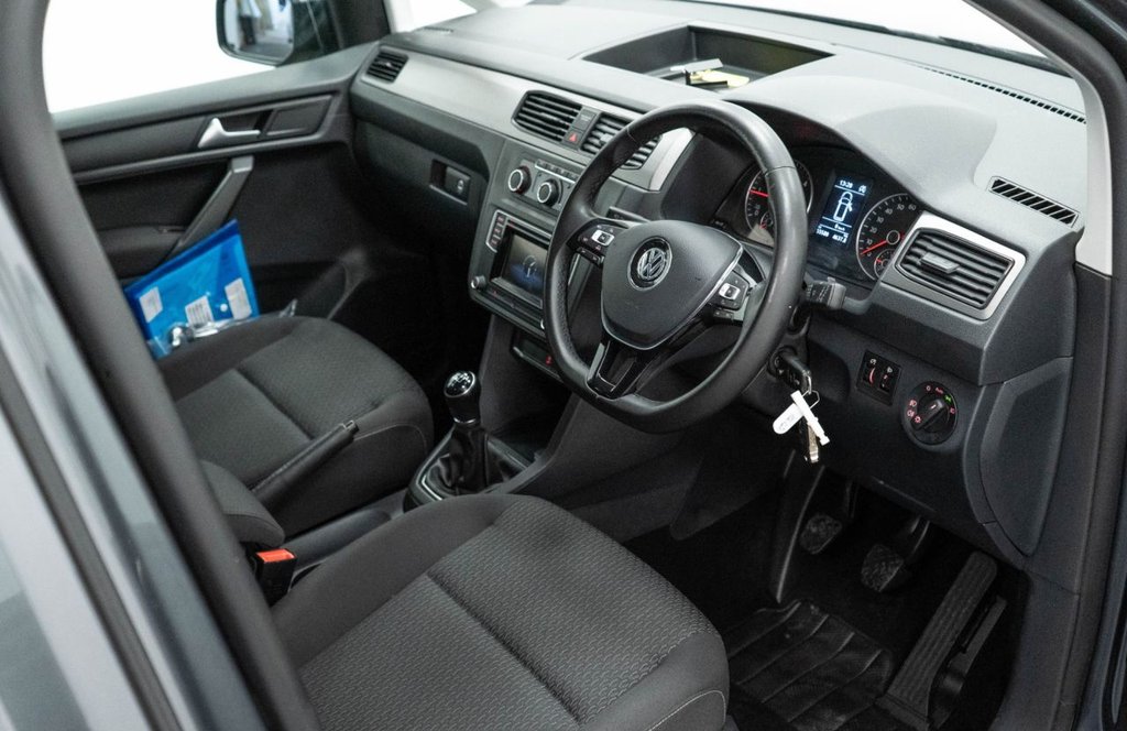 Used Volkswagen Caddy Maxi 2019 for sale - 76345346: Photo 20