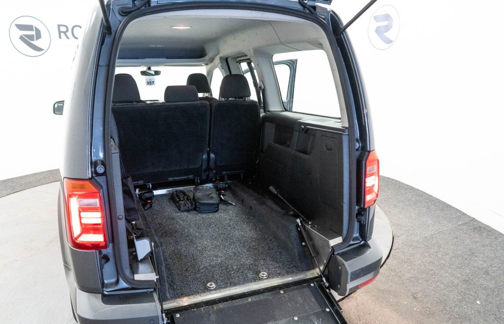 Used Volkswagen Caddy Maxi 2019 for sale - 76345346: Photo 34