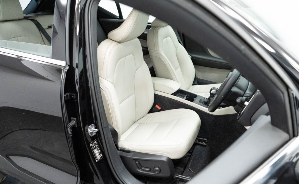 Used Volvo XC40 2020 for sale - 76604701: Photo 21