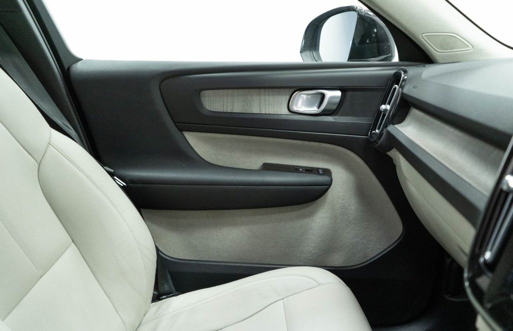 Used Volvo XC40 2020 for sale - 76604701: Photo 29