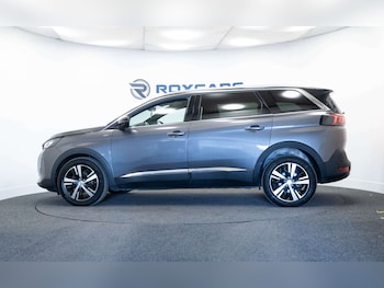 Used Peugeot 5008 2023 for sale - 78499442: Photo
