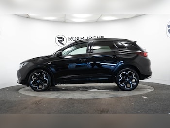 Used Vauxhall Grandland 2022 for sale - 77133000: Photo