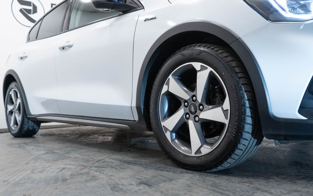 Used Ford Focus 2020 for sale - 76617259: Photo 11