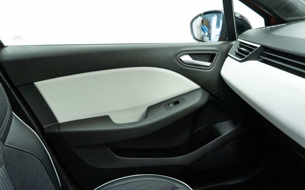 Used Renault Clio 2022 for sale - 76900341: Photo 29