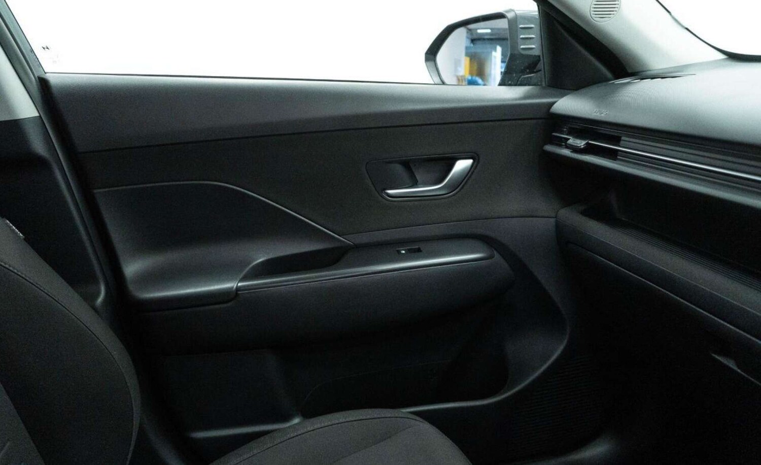 Used Hyundai KONA 2023 for sale - 77930925: Photo 31