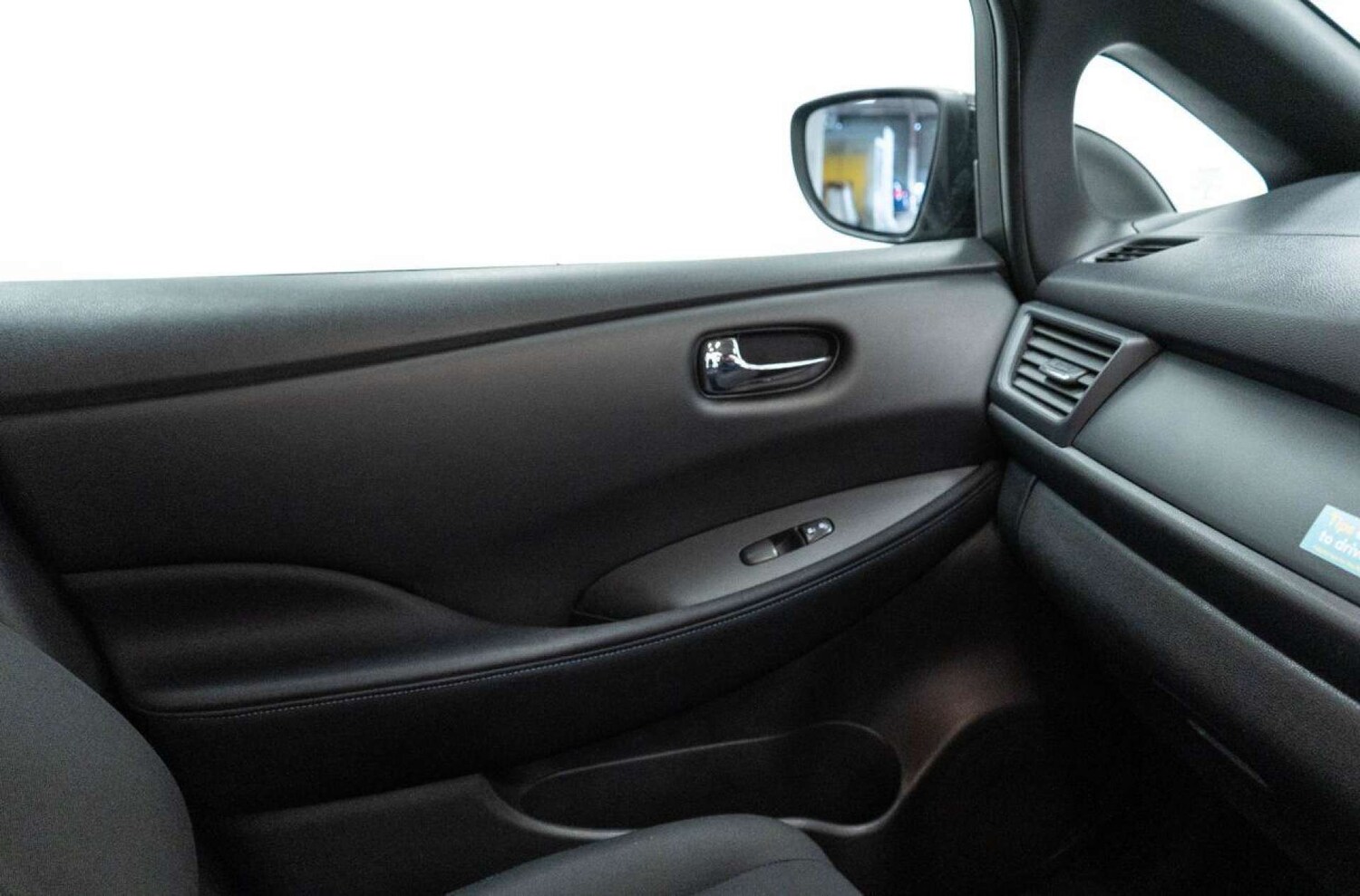 Used Nissan Leaf 2022 for sale - 77930654: Photo 28