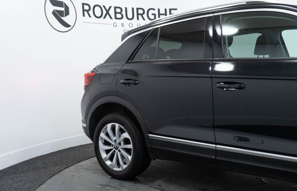 Used Volkswagen T-Roc 2022 for sale - 77546811: Photo 14