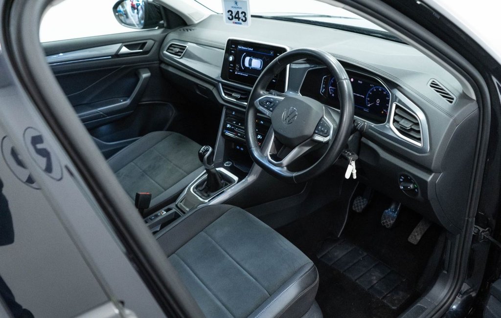 Used Volkswagen T-Roc 2022 for sale - 77546811: Photo 21