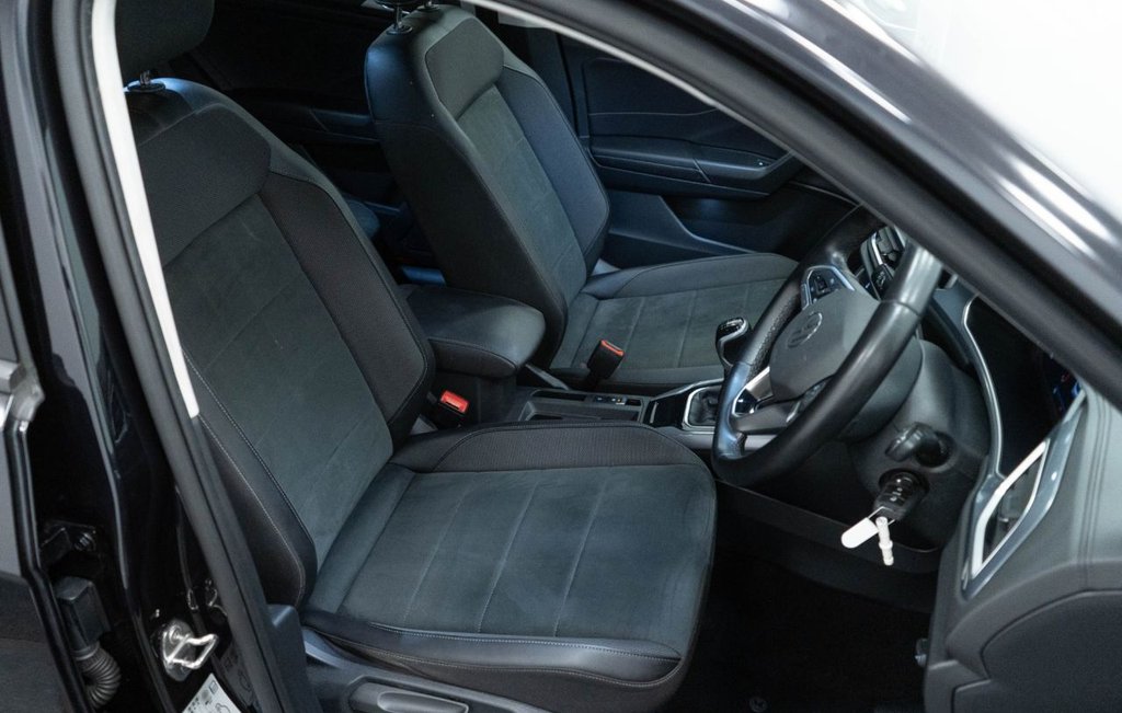 Used Volkswagen T-Roc 2022 for sale - 77546811: Photo 22