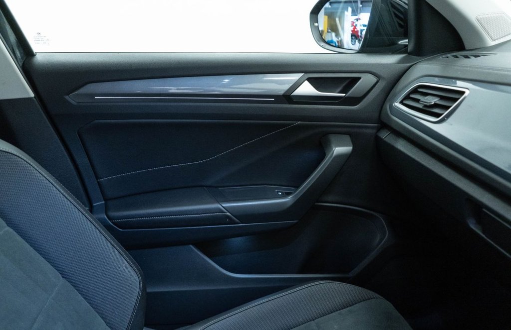 Used Volkswagen T-Roc 2022 for sale - 77546811: Photo 32