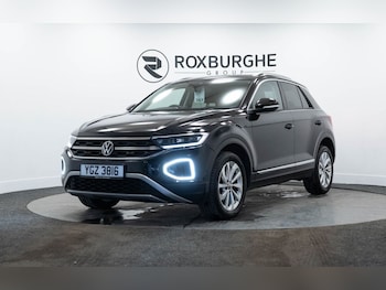 Used Volkswagen T-Roc 2022 for sale - 77546811: Photo
