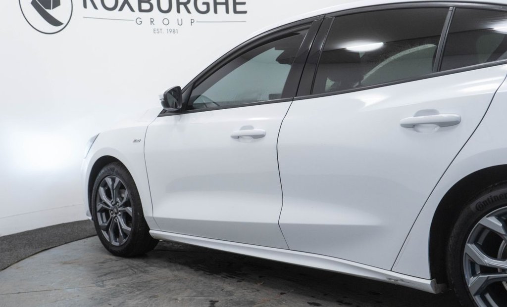 Used Ford Focus 2023 for sale - 76867335: Photo 19