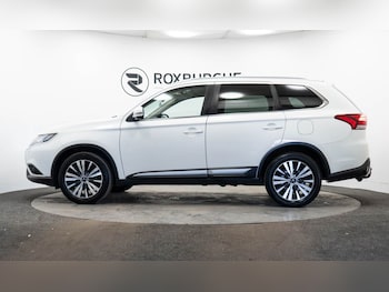 Used Mitsubishi Outlander 2020 for sale - 76395728: Photo