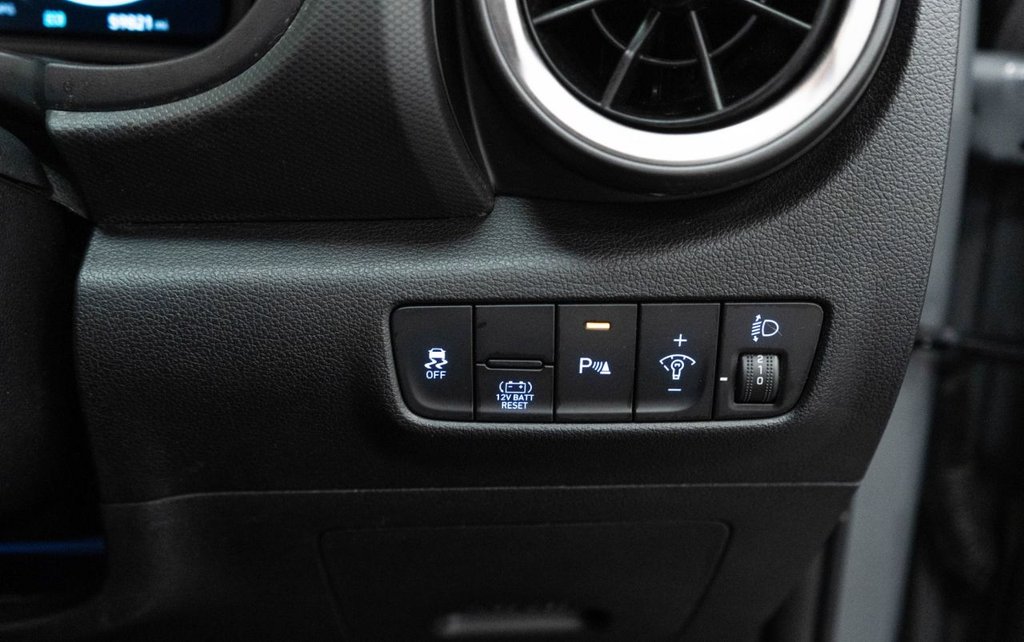 Used Hyundai KONA 2022 for sale - 77301930: Photo 24