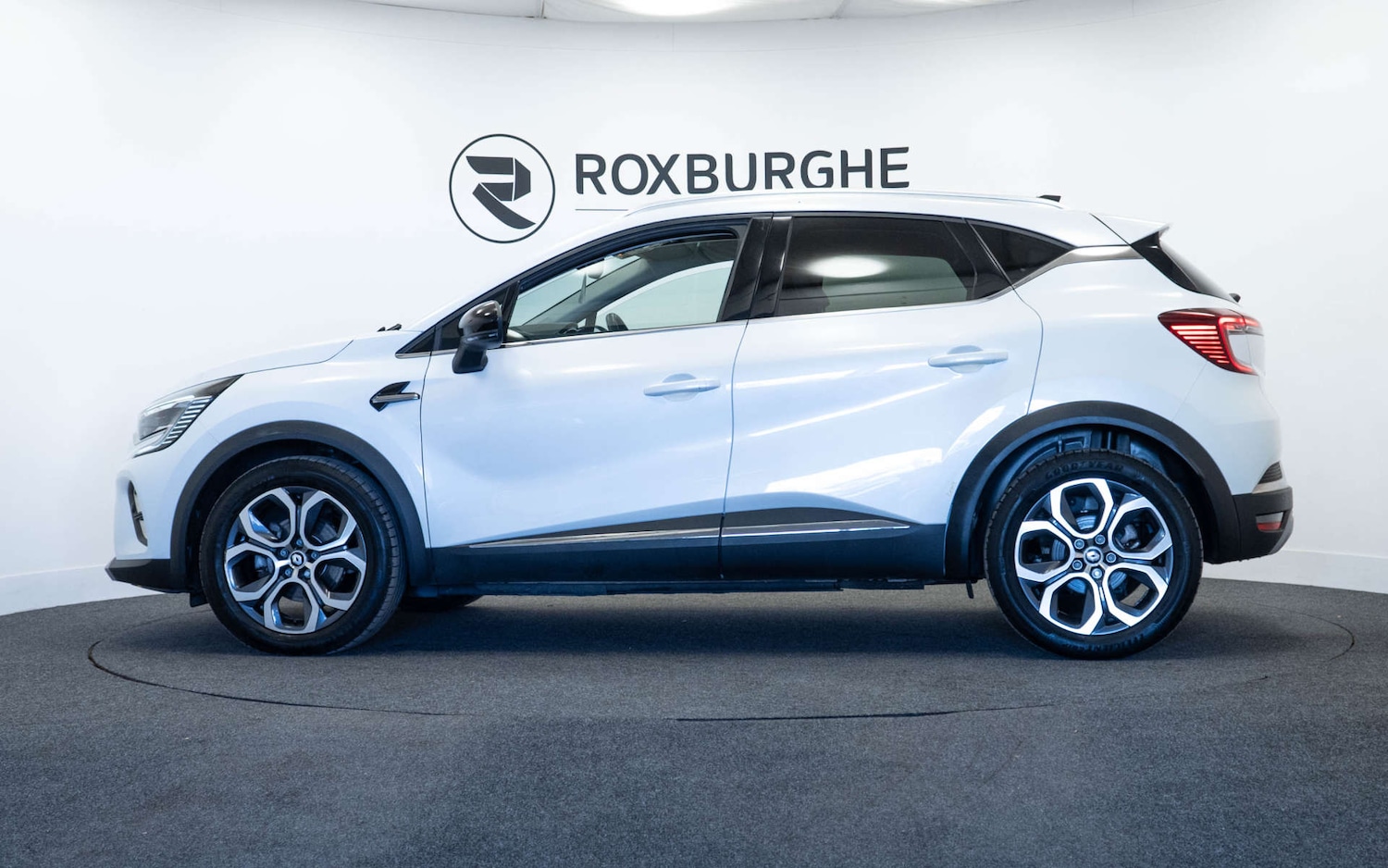 Used Renault Captur 2023 for sale - 78111288: Photo 4