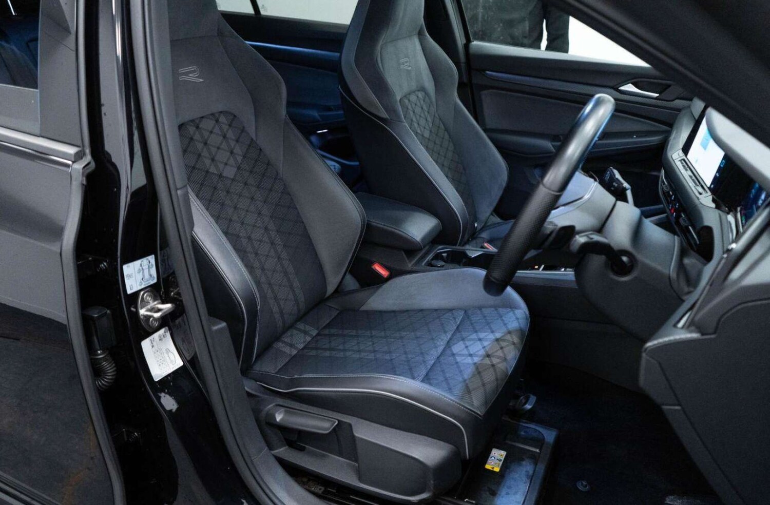 Used Volkswagen Golf 2020 for sale - 77930829: Photo 21