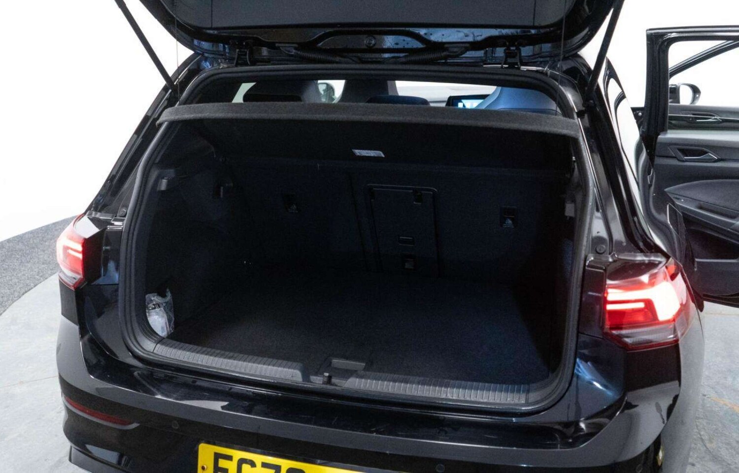 Used Volkswagen Golf 2020 for sale - 77930829: Photo 35