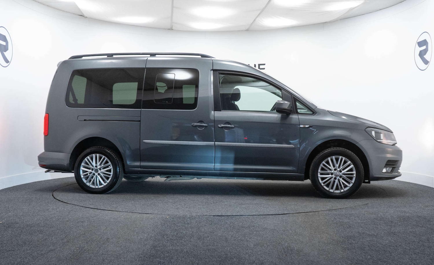 Used Volkswagen Caddy Maxi Life 2018 for sale - 78027795: Photo 9