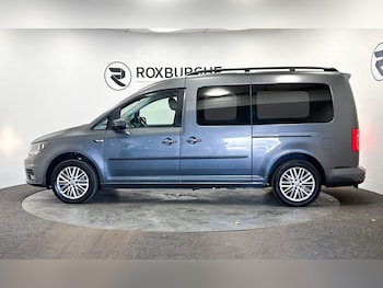 Used Volkswagen Caddy Maxi Life 2019 for sale - 75389256: Photo