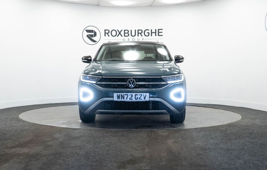 Used Volkswagen T-Roc 2022 for sale - 77525926: Photo 2