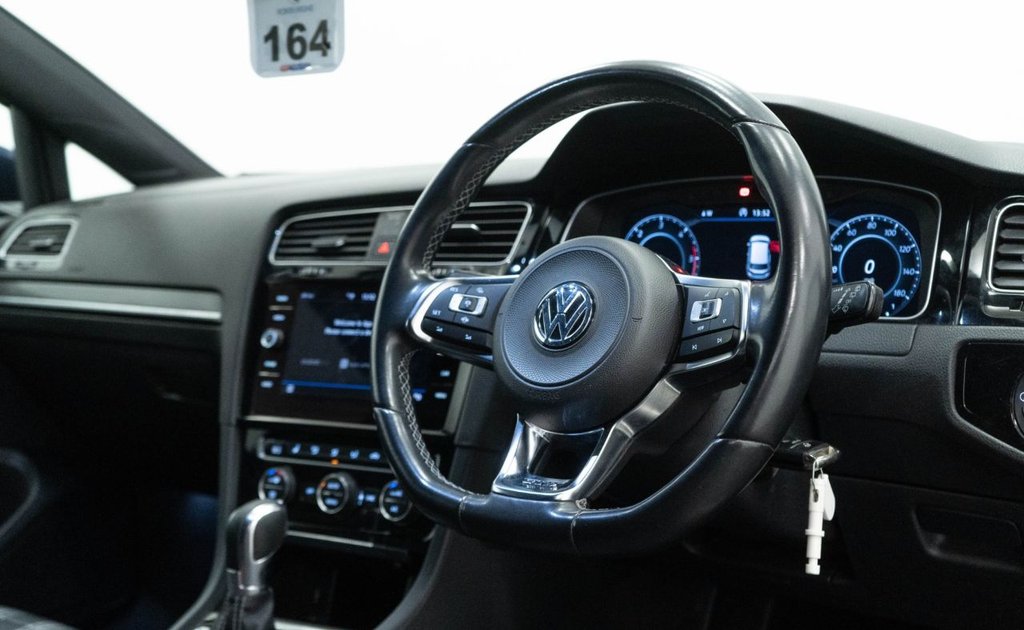 Used Volkswagen Golf 2019 for sale - 77276314: Photo 24