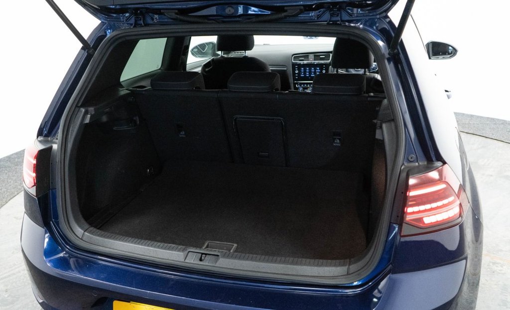 Used Volkswagen Golf 2019 for sale - 77276314: Photo 37