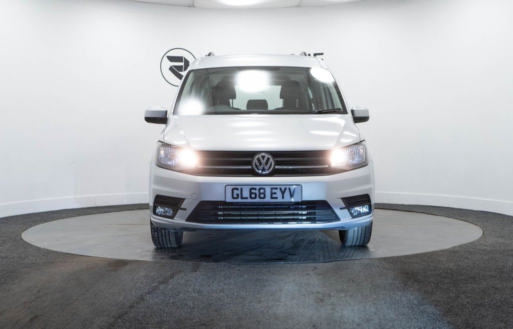 Used Volkswagen Caddy Maxi Life 2019 for sale - 77328218: Photo 2