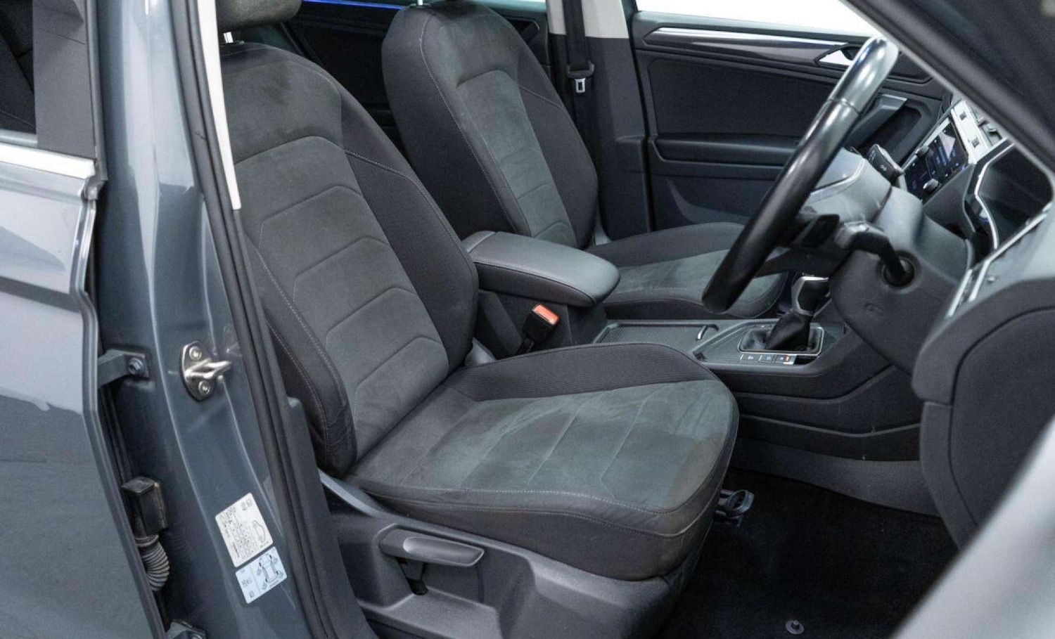 Used Volkswagen Tiguan 2021 for sale - 77930891: Photo 22