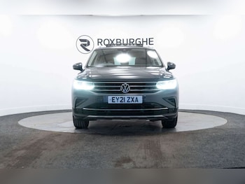 Used Volkswagen Tiguan 2021 for sale - 77930891: Photo
