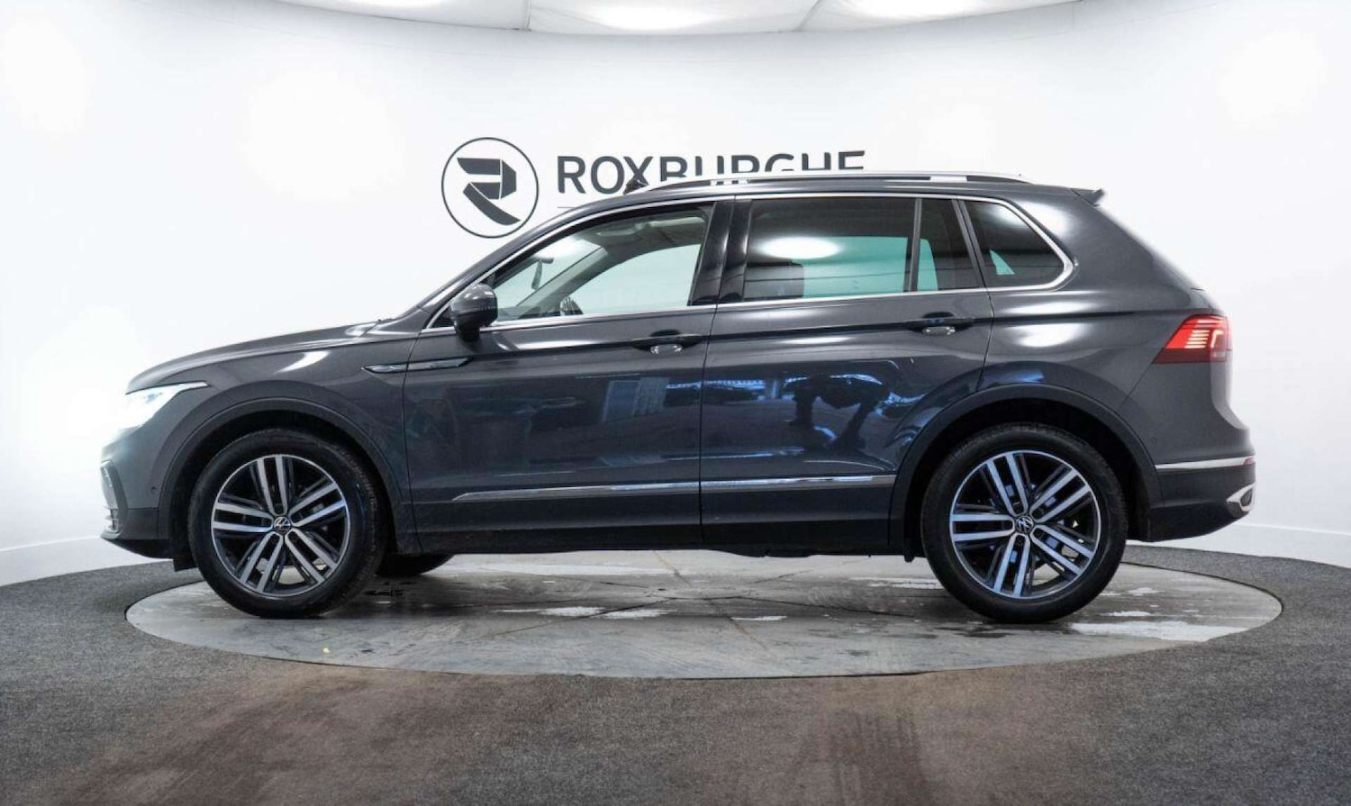 Used Volkswagen Tiguan 2021 for sale - 77930891: Photo 4