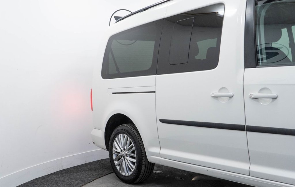 Used Volkswagen Caddy Maxi Life 2018 for sale - 77608443: Photo 13