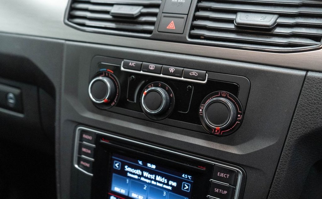 Used Volkswagen Caddy Maxi Life 2018 for sale - 77608443: Photo 24