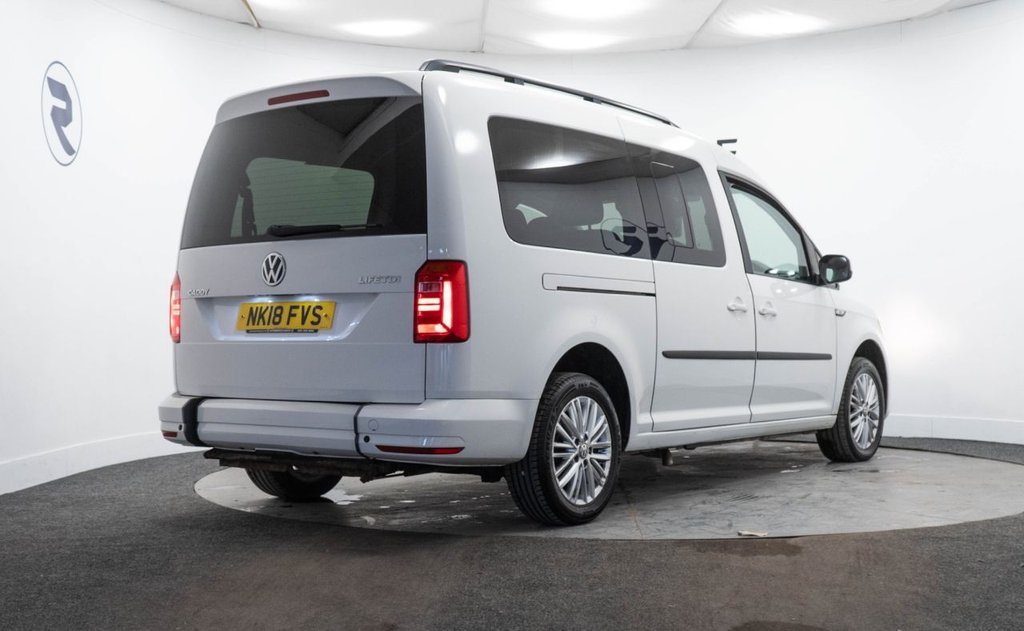Used Volkswagen Caddy Maxi Life 2018 for sale - 77608443: Photo 7