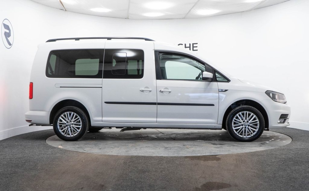 Used Volkswagen Caddy Maxi Life 2018 for sale - 77608443: Photo 8