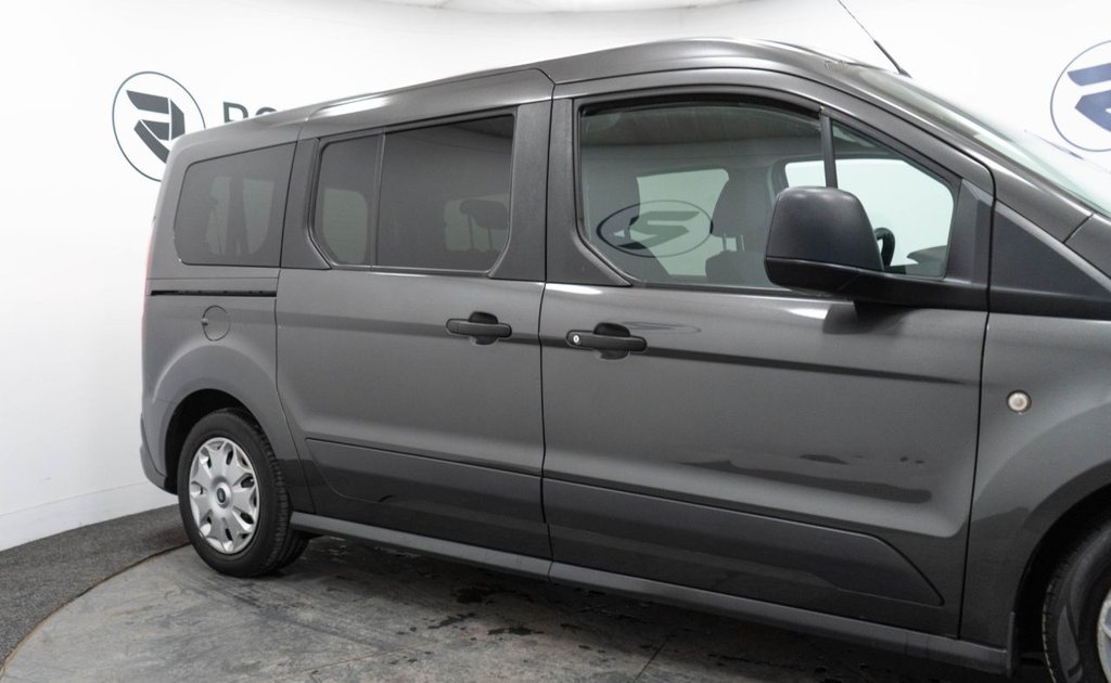 Used Ford Grand Tourneo Connect 2018 for sale - 76582310: Photo 12