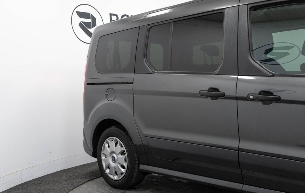 Used Ford Grand Tourneo Connect 2018 for sale - 76582310: Photo 13