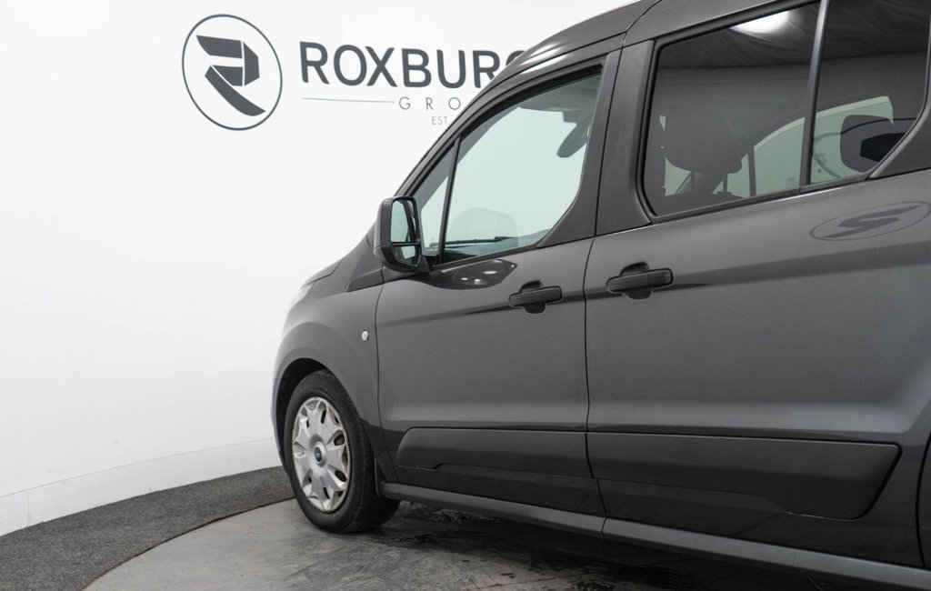 Used Ford Grand Tourneo Connect 2018 for sale - 76582310: Photo 14