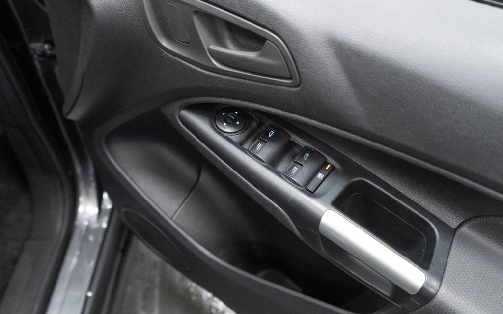 Used Ford Grand Tourneo Connect 2018 for sale - 76582310: Photo 17